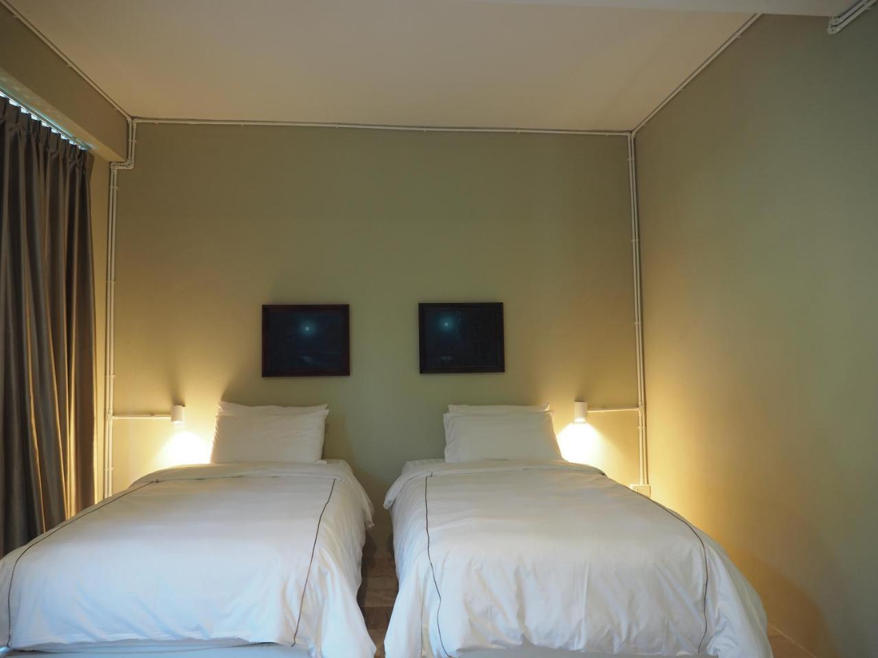 Warila Hotel Samut Prakan Exterior foto